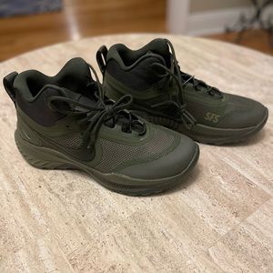 Mens Nike React SFB Tennis Shoes